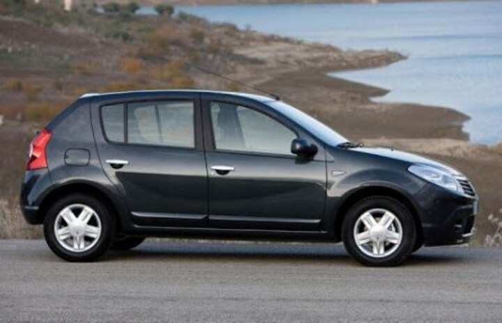 Dacia Sandero 1.2 16V Lauréate