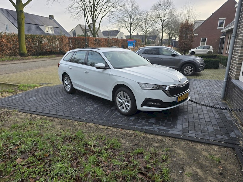 Skoda Octavia (2024)