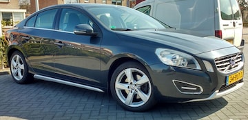 Volvo S60 D3 Intro Edition (2011)