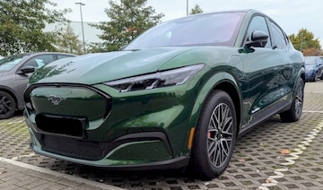 Ford Mustang Mach-E (2025)