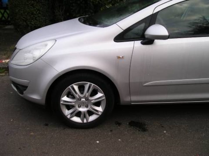 Opel Corsa 1.4-16V Enjoy (2007)