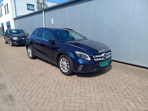 Mercedes-Benz GLA 180 Business Solution