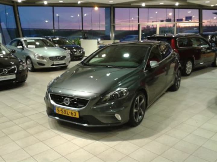 Volvo V40 D2 R-Design