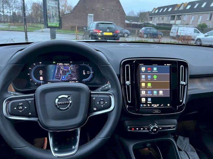 Volvo XC40 Recharge Extended Range Ultimate (2023) 4 review