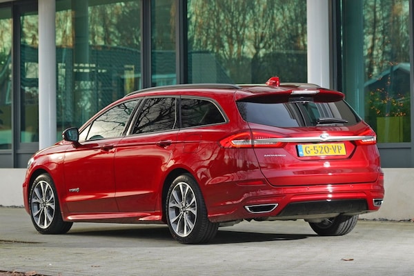 Ford Mondeo Hybrid