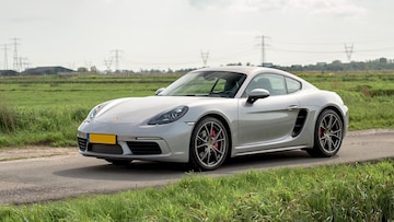 Porsche 718 Cayman S (2017)