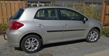 Toyota Auris 1.6 VVT-i Aspiration (2010)