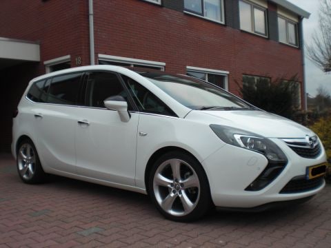 Opel Zafira 1.4 Turbo 140pk Cosmo (2012)