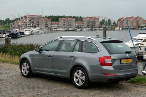 Skoda Octavia Combi 2.0 TDI Greentech Elegance (2013)