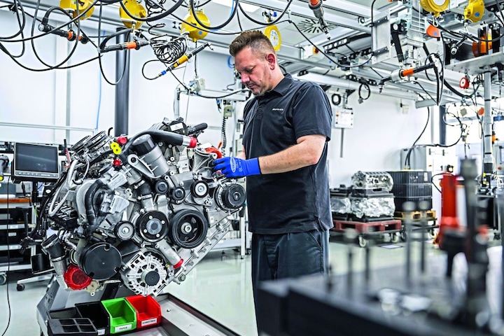 AMG V12 motor voor Pagani