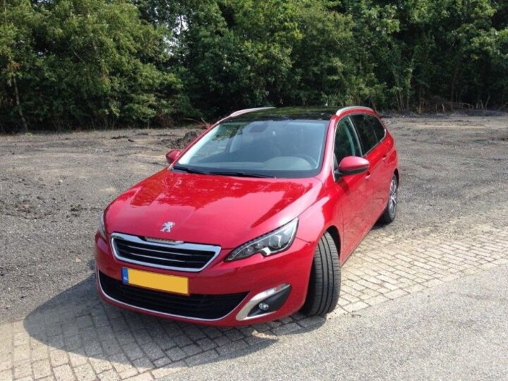 Peugeot 308 SW Allure 1.6 BlueHDi 120 (2014)
