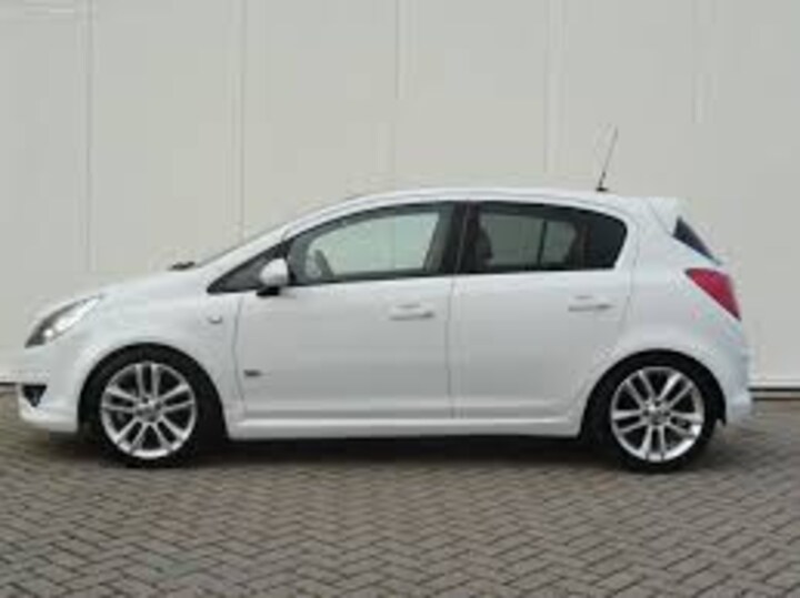 Opel Corsa 1.2-16V 111 Edition