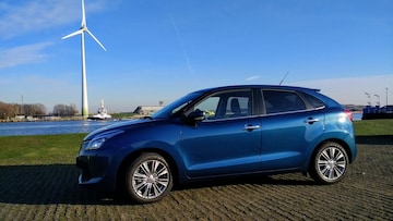 Suzuki Baleno 1.2 High Executive Smart Hybrid (2017)