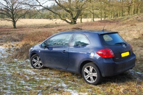 Toyota Auris 2.2 D-4D D-CAT Luna (2007)