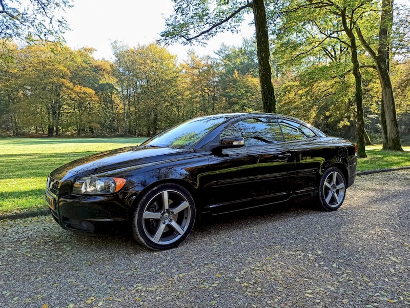 Volvo C70 2.4i Summum (2009)