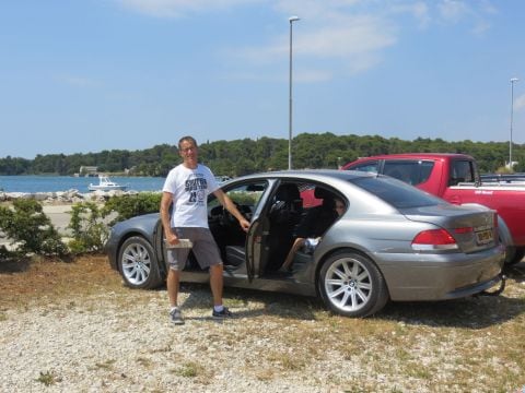 BMW 735i