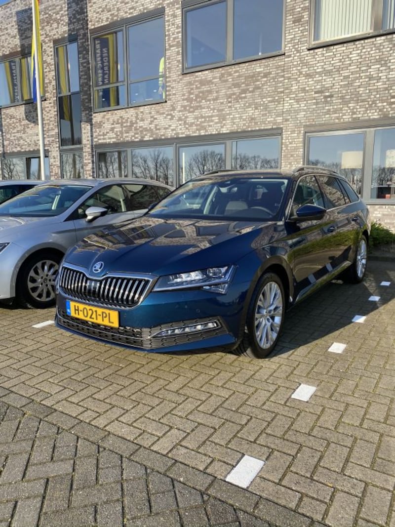 Skoda Superb Combi 1.5 TSI Greentech ACT Business Edition (2020)