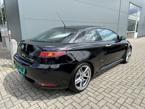 Alfa Romeo GT 3.2 V6 24V Distinctive