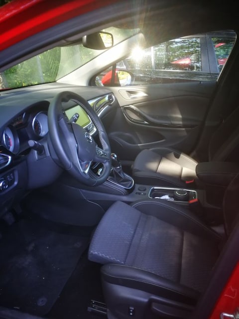 Opel Astra 1.6 Turbo Innovation