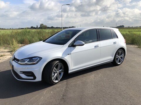 Volkswagen Golf 1.5 TSI 150pk Highline Business R