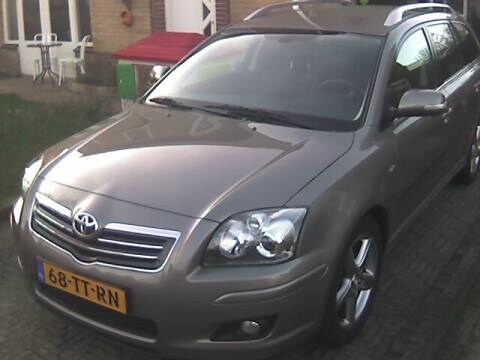 Toyota Avensis Wagon 2.2 D-4D D-CAT Executive (2007)