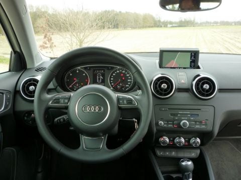 Audi A1 1.6 TDI Ambition Pro Line (2011)