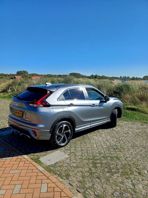Mitsubishi Eclipse Cross PHEV First Edition (2022)