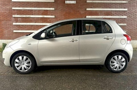 Toyota Yaris 1.3 16v VVT-i Aspiration (2009)