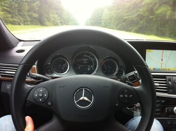 Mercedes-Benz E 350 BlueEFFICIENCY Elegance (2011)