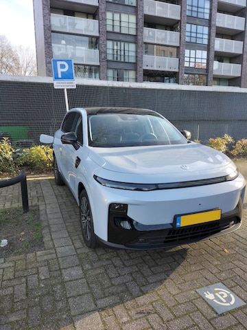 Leapmotor B10 67.1kWh Design ProMax (2025)