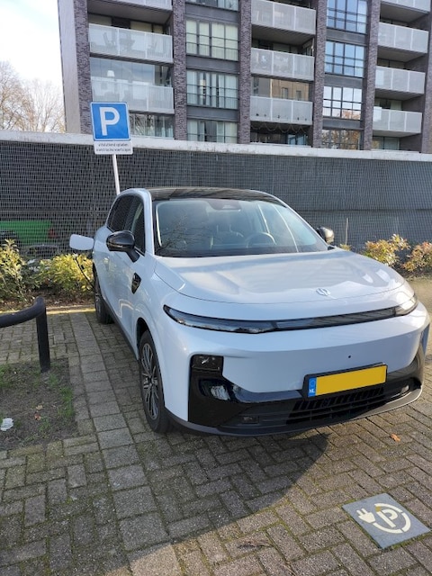 Leapmotor B10 67.1kWh Design ProMax (2025)