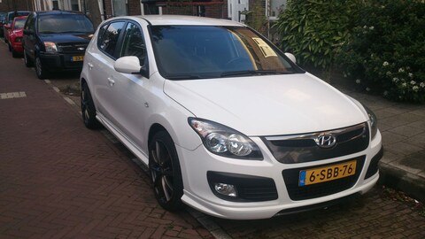 Hyundai i30 1.6i CVVT DynamicVersion