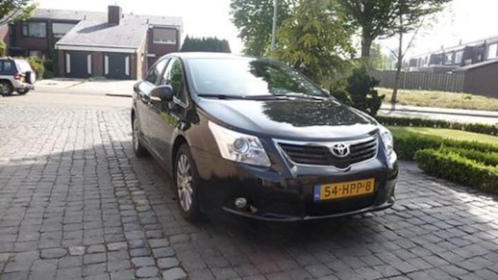 Toyota Avensis 2.0 VVT-i Executive Business