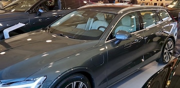 Volvo V60 T5 Momentum (2019)