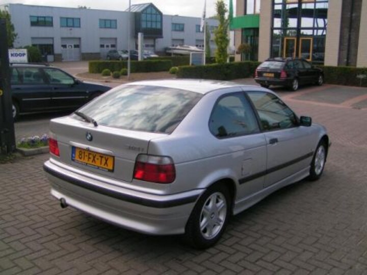 BMW 316i Compact Executive