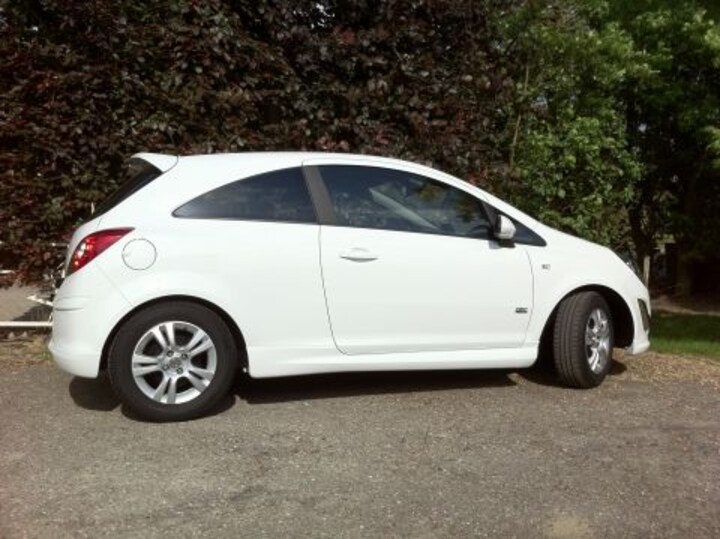 Opel Corsa 1.3 CDTI ecoFLEX Cosmo (2011)