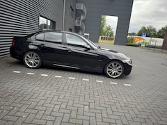 BMW 325i Executive (2006)