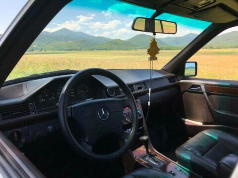 Mercedes-Benz 300 TD Turbo