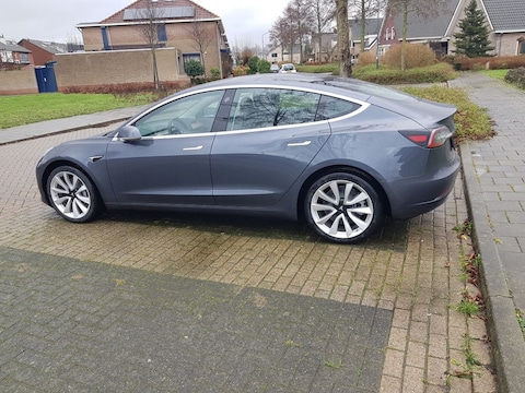 Tesla Model 3 Standard Range Plus