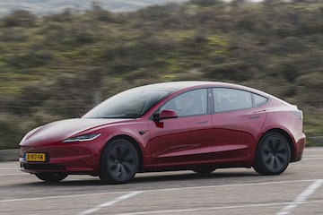 Tesla Model 3 is EV van het Jaar 2024