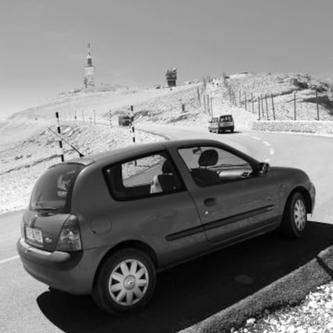 Renault Clio 1.4 16V Privilege (2002)