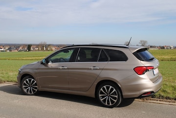 Fiat Tipo Stationwagon 1.4 T-Jet 16v Business Lusso (2017)
