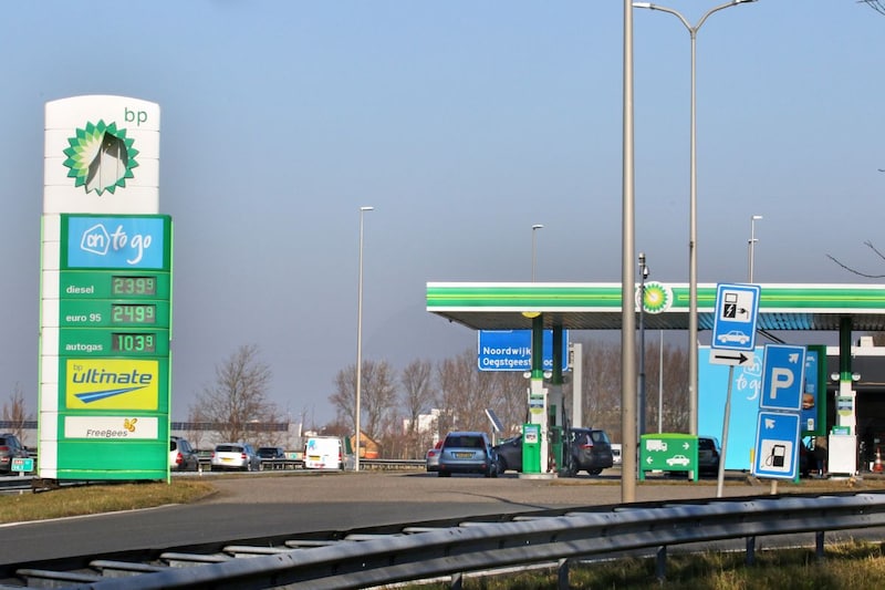 Minister Madlener: 'Gaan geen tankstations sluiten'