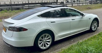 Tesla Model S 85 Performance (2014)
