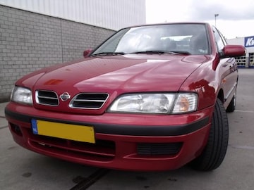 Nissan Primera 2.0 SLX (1999)