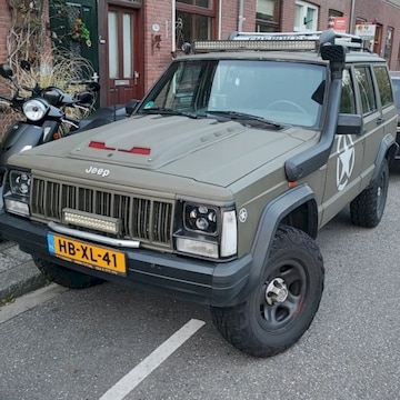 Jeep Cherokee 2.5i (1993)