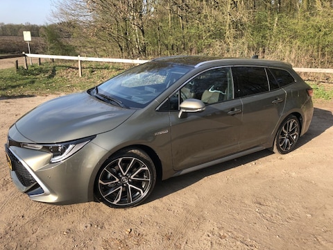 Toyota Corolla Touring Sports 2.0 Hybrid Premium