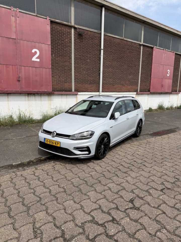 Volkswagen Golf (2017)