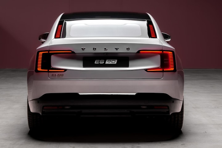 Volvo ES90
