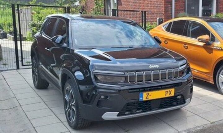 Jeep Avenger 54kWh Summit